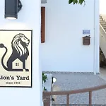 Lion's Yard Apartman *